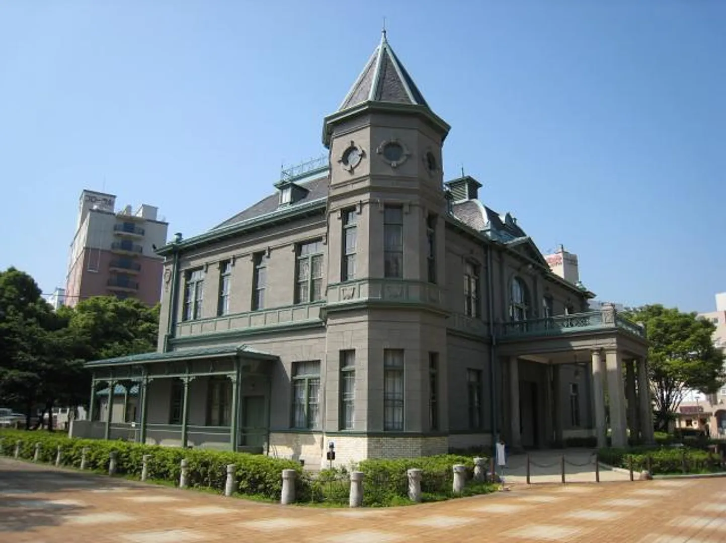 フレンチ・ルネサンス様式の旧福岡県公会堂貴賓館